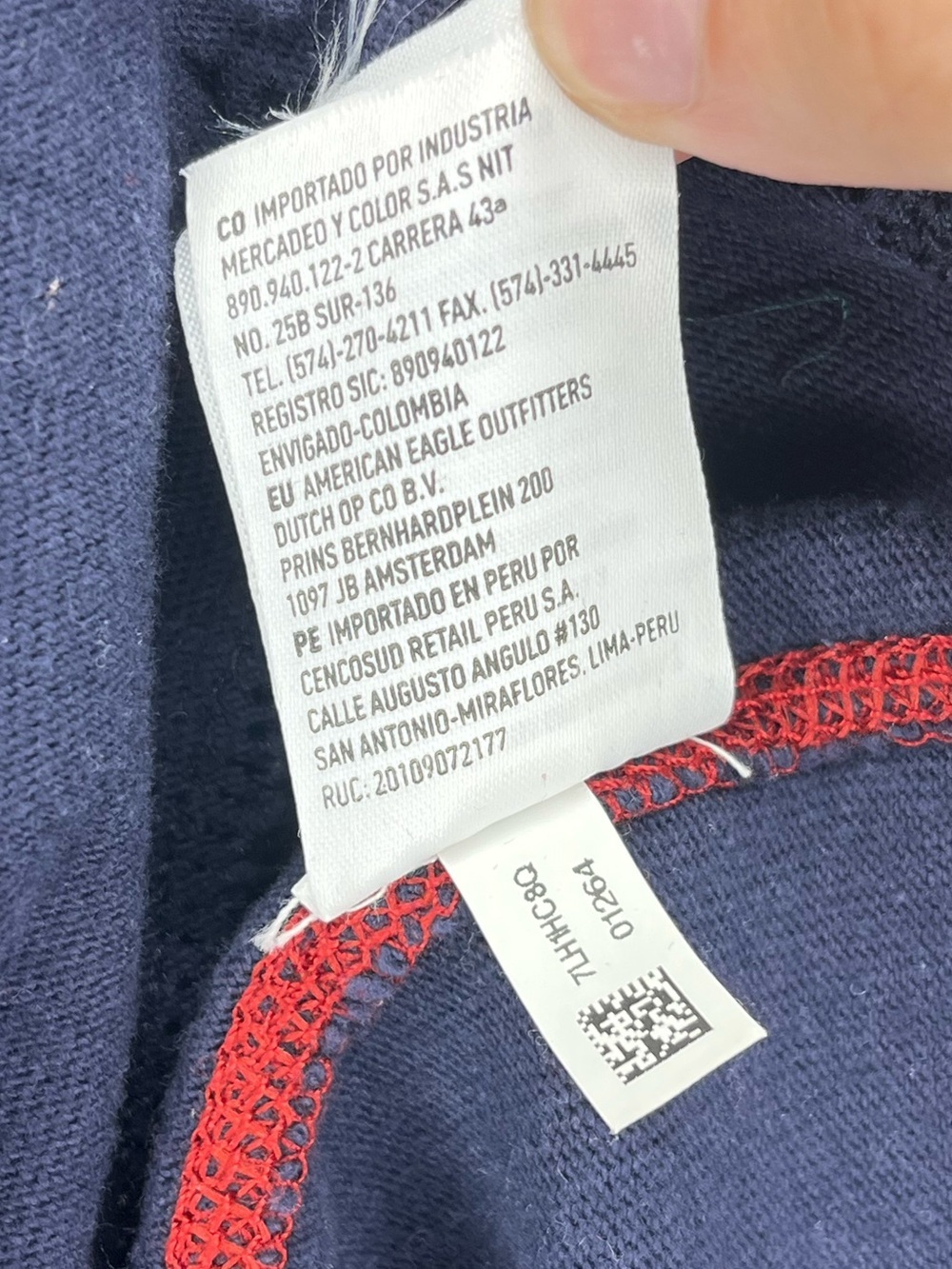 American Eagle Mens Blue Red pullover MEDIUM - Picture 5 of 5